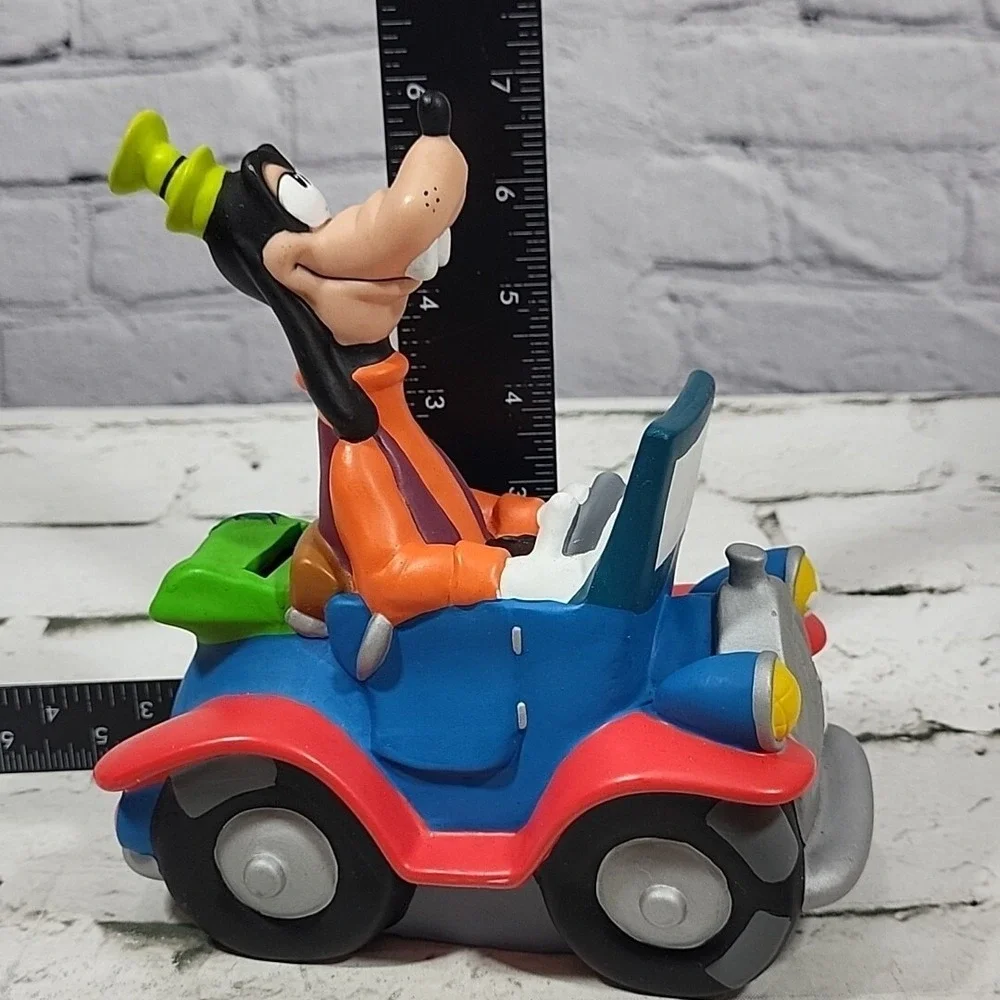 Disney Piggy Bank Goofy Driving Car 7